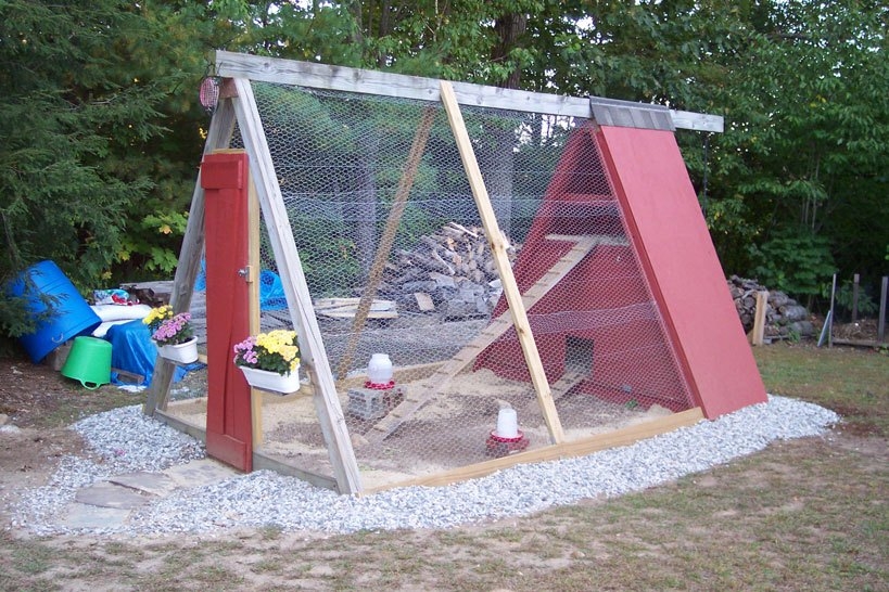 19 EASY A Frame Chicken Coop Plans